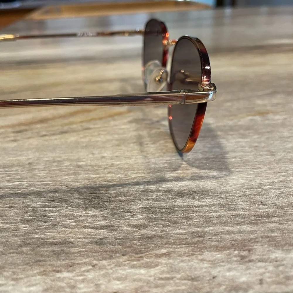 GUC Le Specs Tortoise Shell Sunglasses